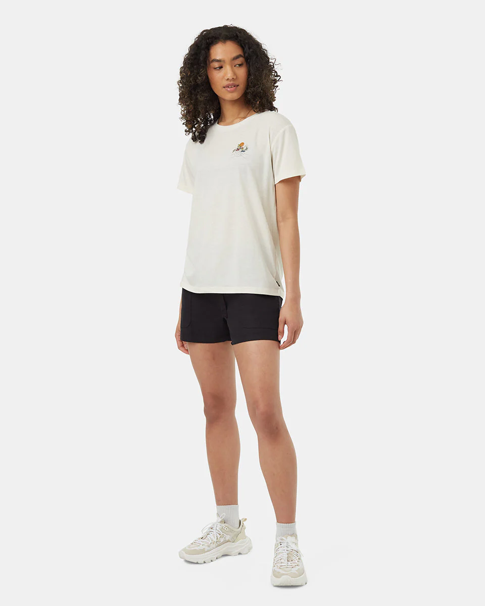 Artist Series Love Gives T-Shirt - Image 5