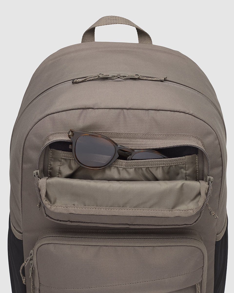 Bayview 25L Backpack - Image 3
