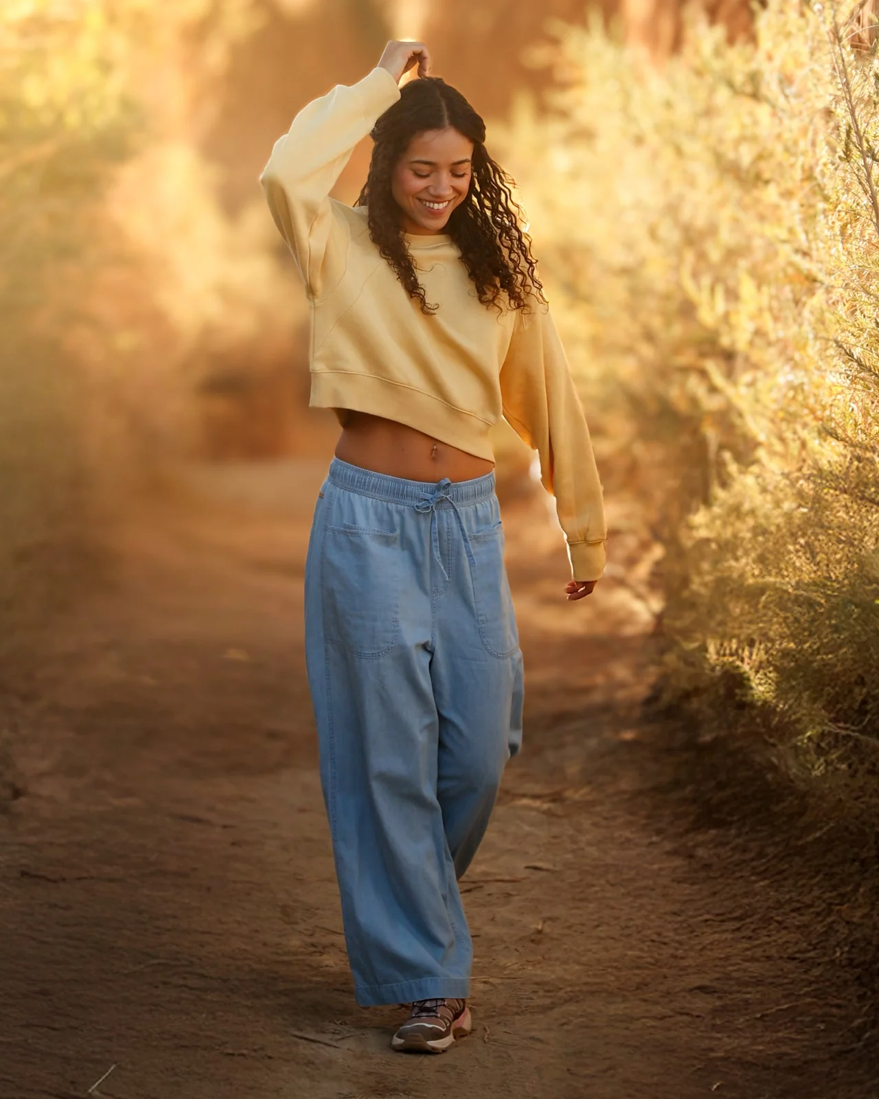 Bluffs Cropped Crew - Image 5