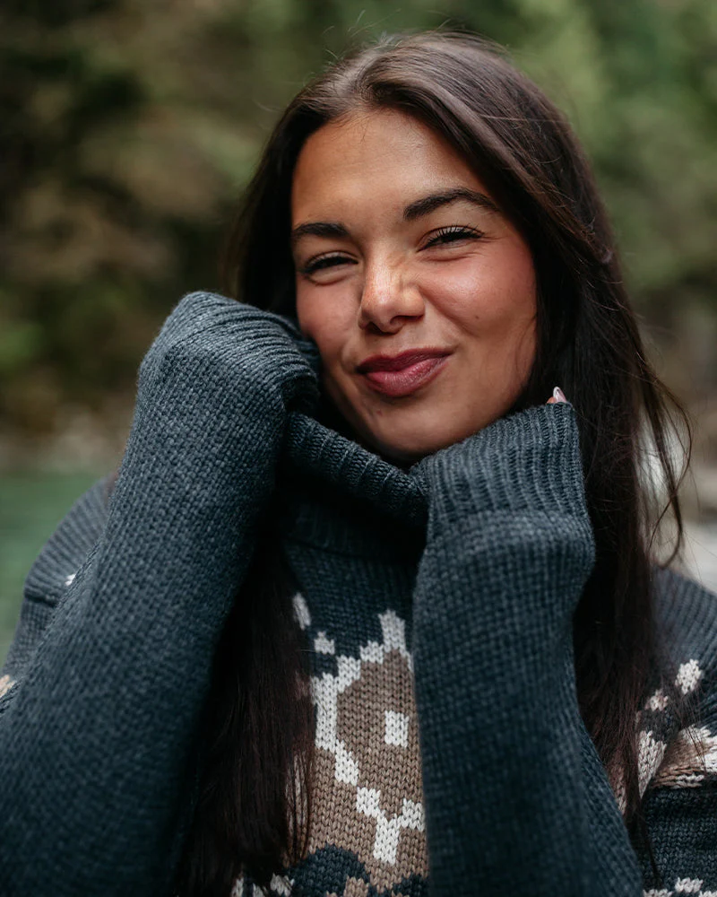 Moray Sweater - Image 9