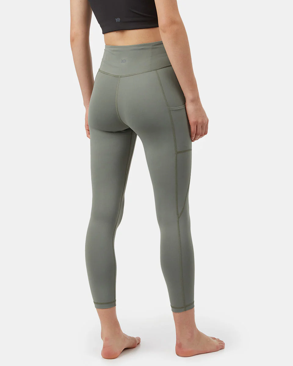 InMotion 7/8 Pocket Legging - Image 3