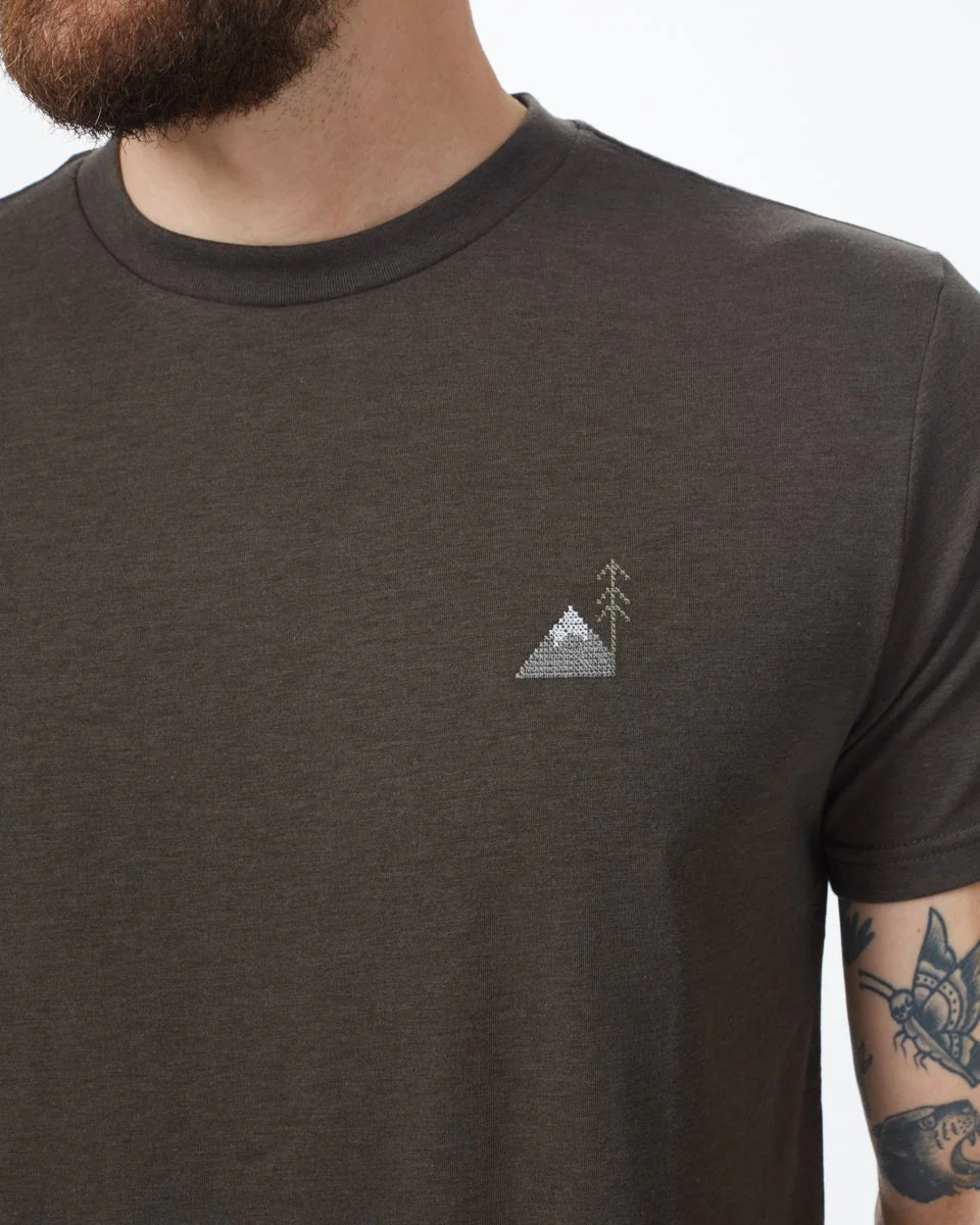 Peaks Embroidery T-Shirt - Image 4