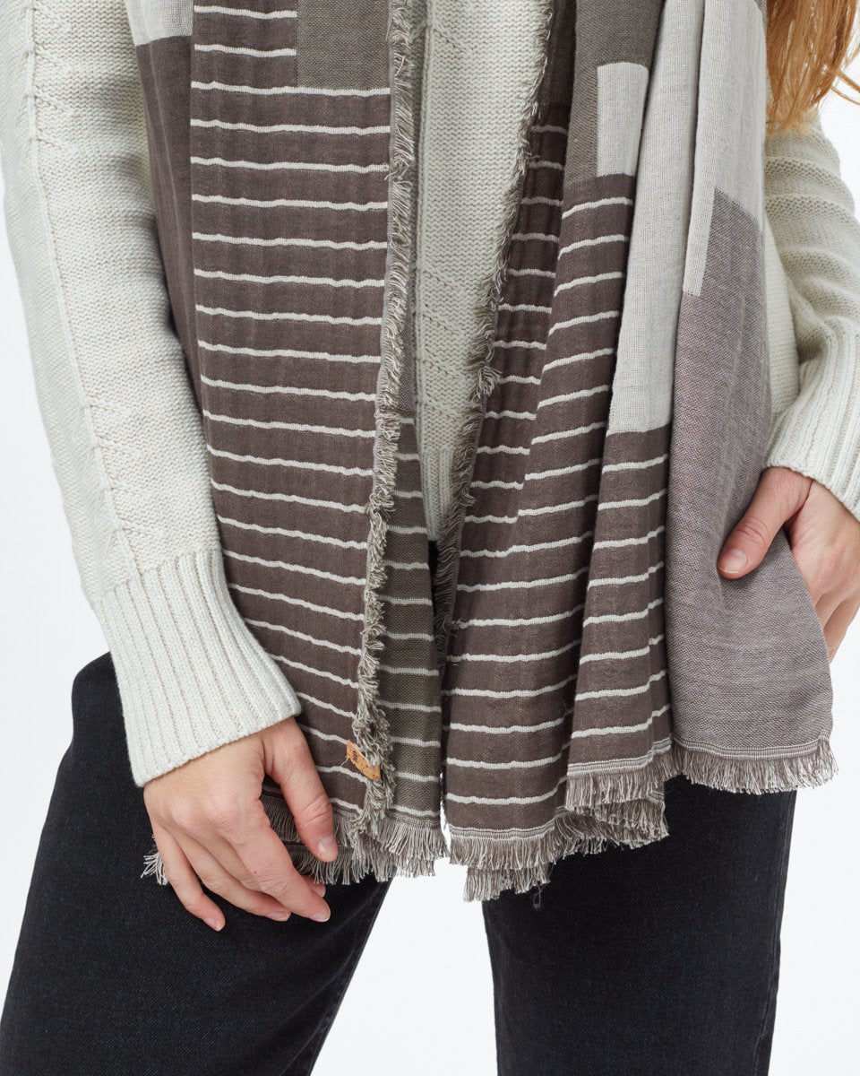 Organic Cotton Peaks Blanket Scarf - Image 2