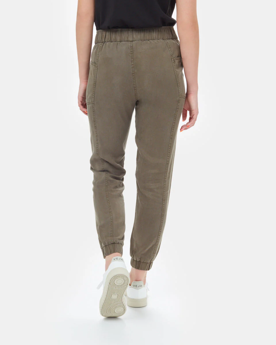Colwood Jogger - Image 3