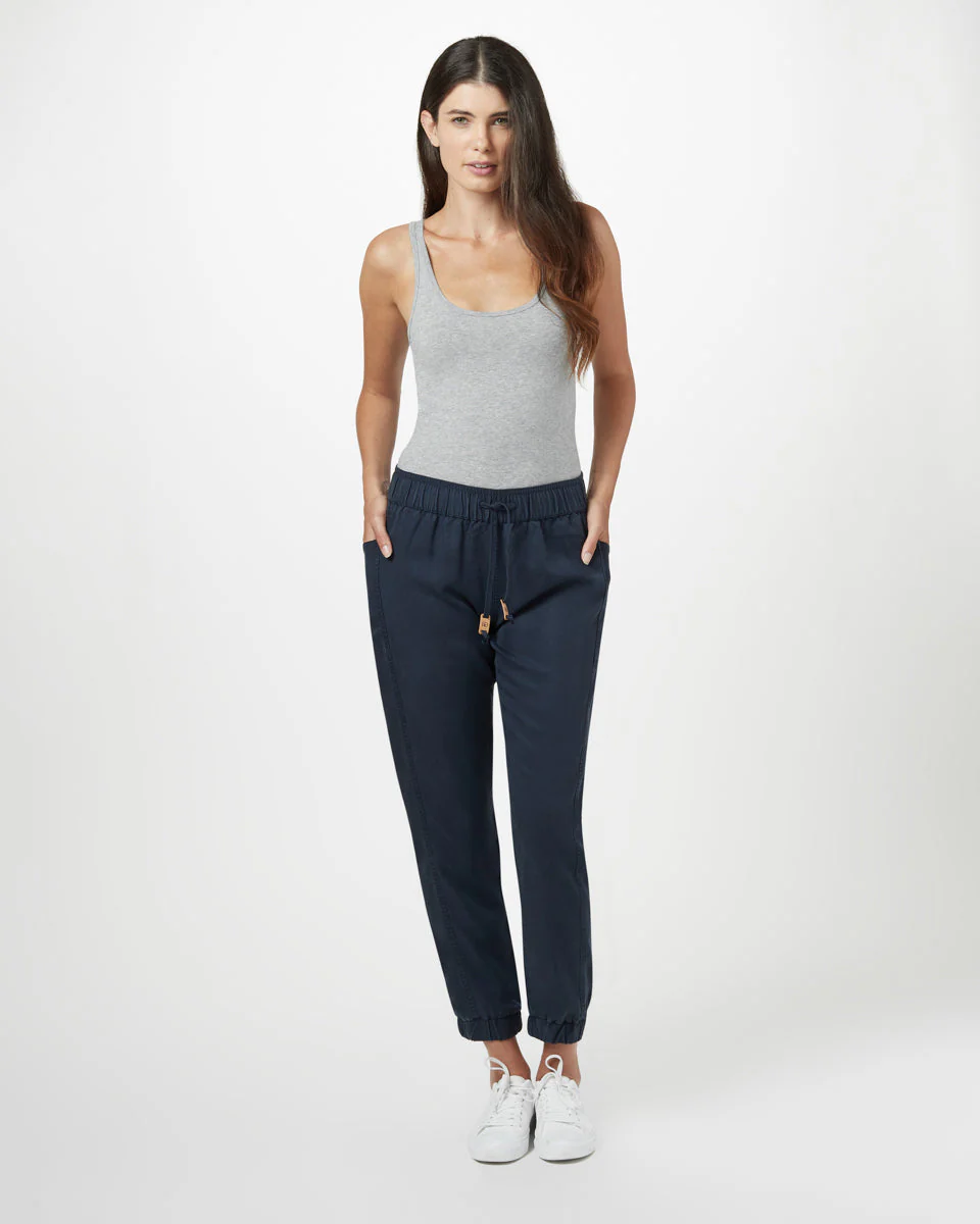 Colwood Jogger - Image 10
