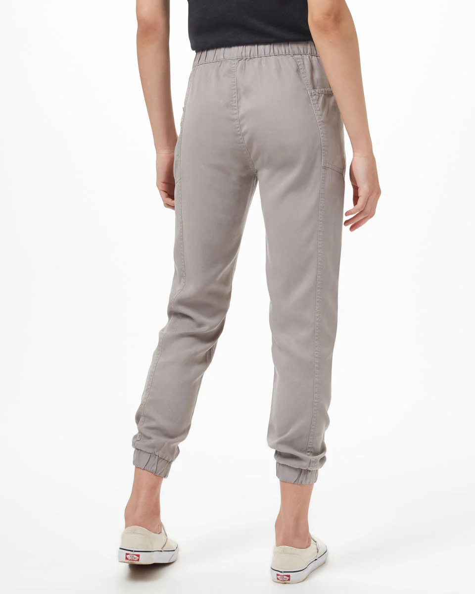 Colwood Jogger - Image 3