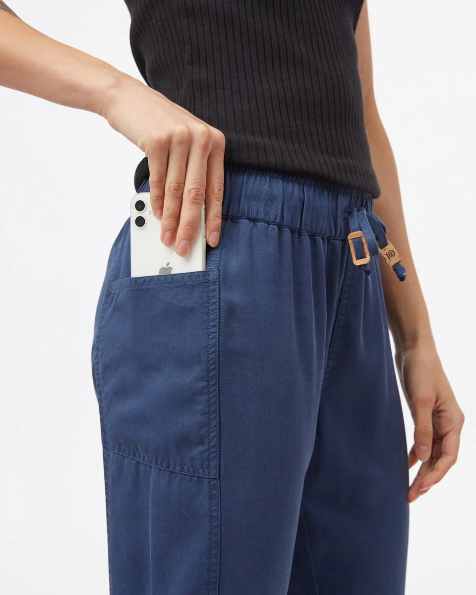 Colwood Jogger - Image 5