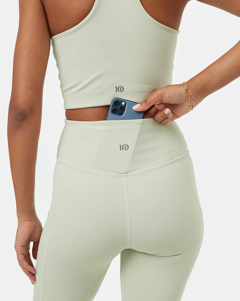 InMotion 7/8 Pocket Legging - Image 6